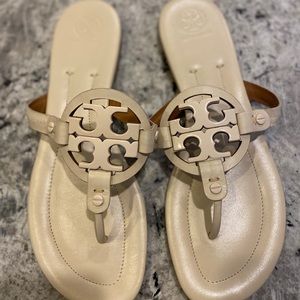 Tory Burch Off White Leather Miller Sandal size 10